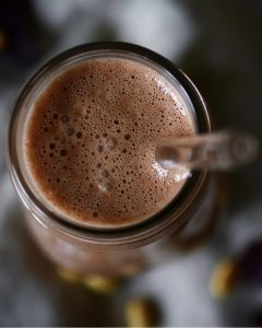 Creamy Vegan Snickers Smoothie