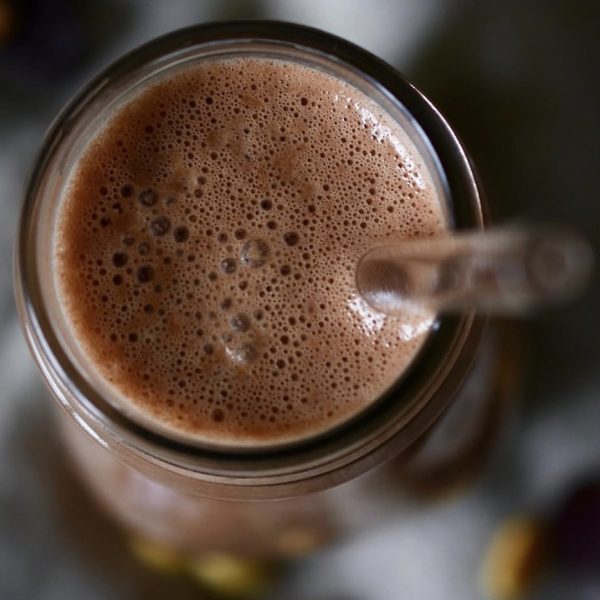 Creamy Vegan Snickers Smoothie