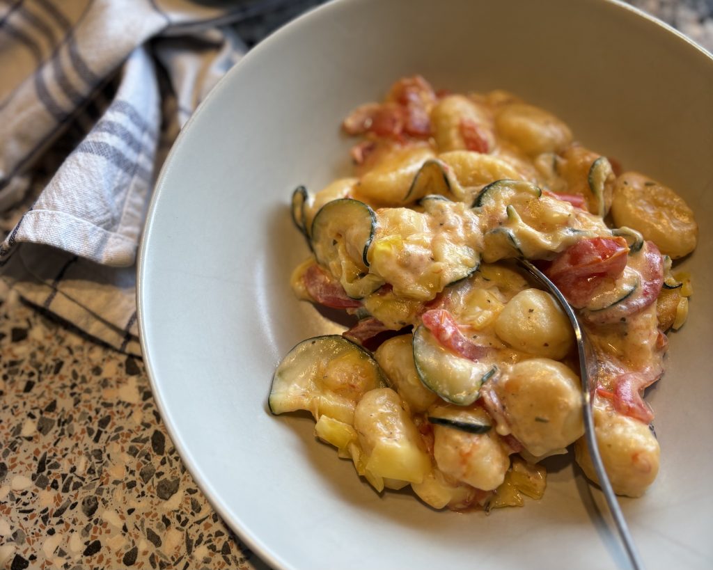 Creamy Vegan Gnocchi Bake with Zucchini and Tomatoes