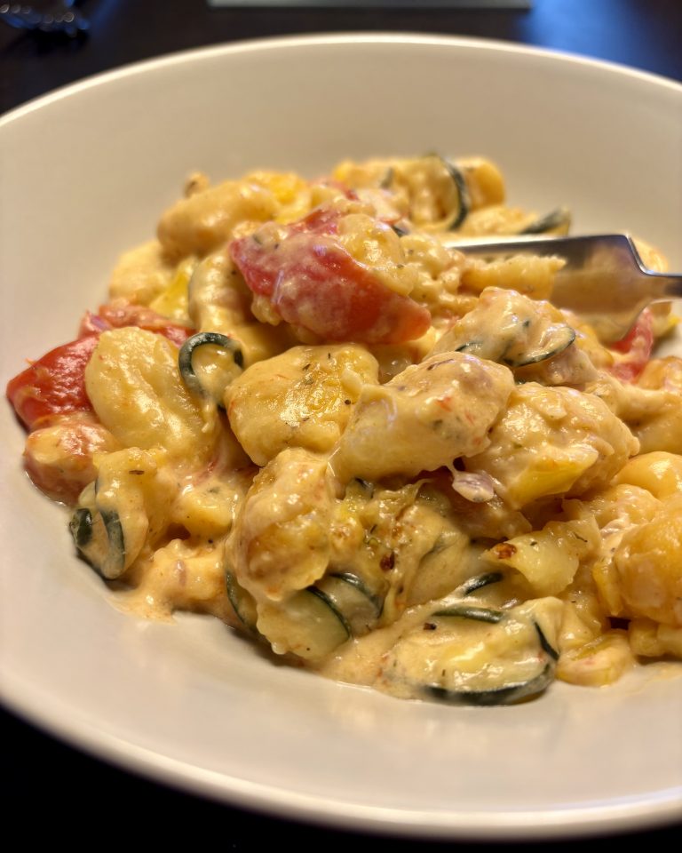 Creamy Vegan Gnocchi Bake with Zucchini and Tomatoes