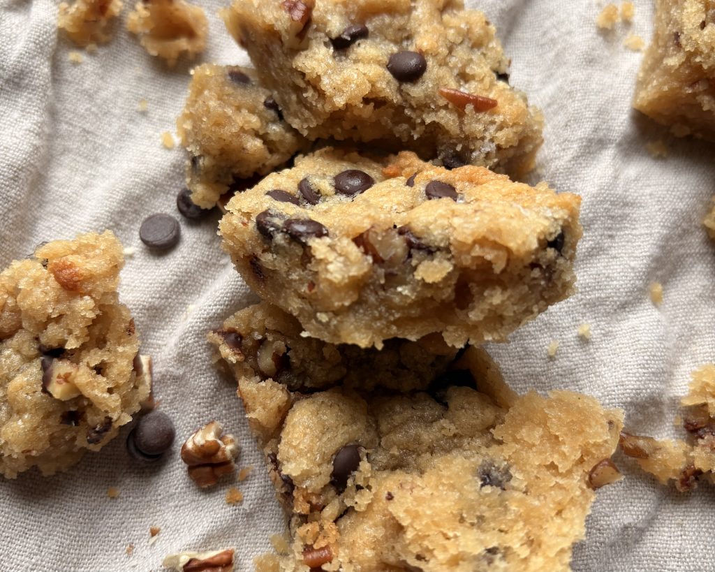 tahini blondies with choc chips and pecan nuts